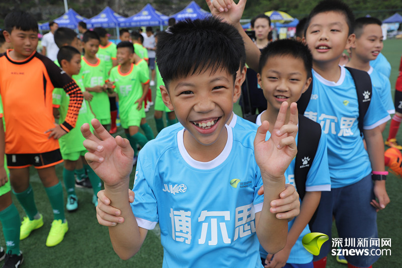  “足球讓我快樂！”